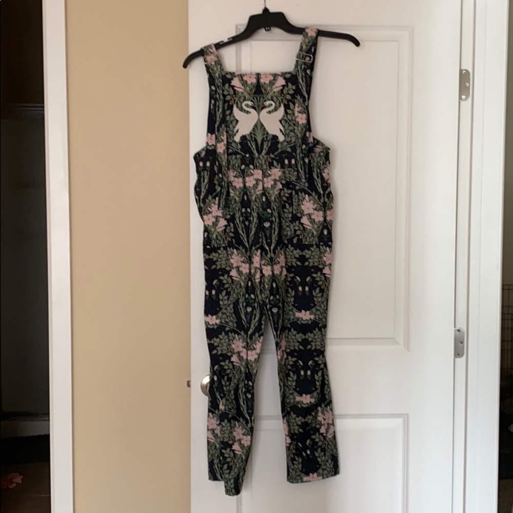 Blackmilk swan overalls xL